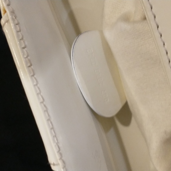 Authentic Gucci (Mini) - Picture 6 of 16